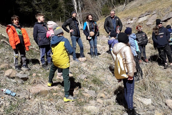 Hansjörg Prugg (Ufficio bacini montani Est) ha illustrato la protezione contro le inondazioni prendendo come esempio lo sbarramento del rio di Pramarino, ad Anterivo-Eben (Foto: ASP/Agenzia Protezione civile)