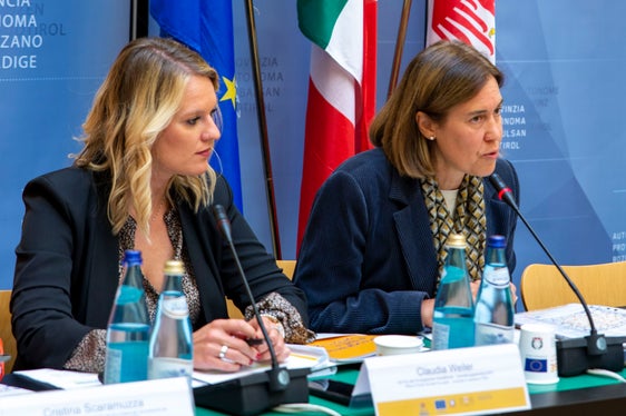 Amtsdirektorin Weiler (l.) und Abteilungsdirektorin Gärber (Foto: LPA/Fabio Brucculeri)