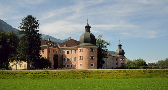 L'accordo e il certificato rinnovato saranno firmati il 15 aprile presso l'Istituto agrario di Rotholz (nella foto). (Foto: Landwirtschaftliche Landeslehranstalt Rotholz)