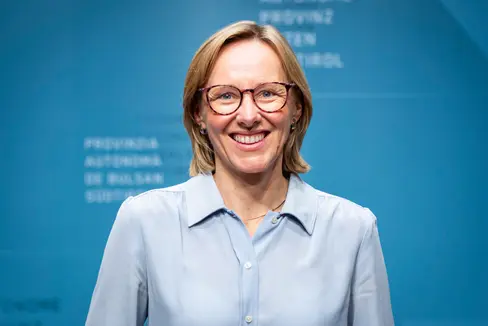 Zum Welttag für Sicherheit und Gesundheit am Arbeitsplatz verweist Arbeitslandesrätin Magdalena Amhof auf die Bedeutung von Weiterbildung. (Foto: LPA/Fabio Brucculeri)