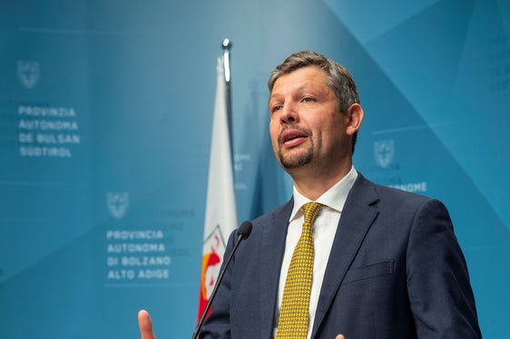 Bereits nächstes Jahr sollen die fünf neuen H2-Busse laut Mobilitätslandesrat Daniel Alfreider im Einsatz sein. (Foto: LPA/Fabio Brucculeri)