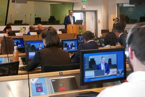 LH Kompatscher forderte in Brüssel Mindeststandards in öffentlichen Ausspeisungen: Für mehr gesunde, nachhaltig produzierte, regionale Lebensmittel zu fairen Preisen auf den Tellern (Foto: LPA)