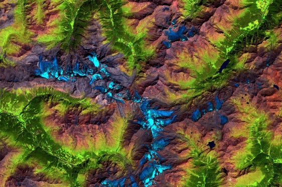 Ein Bild aus dem Jahr 2023 zeigt kaum mehr Gletscher in der Ortlergruppe und im Cevedale in Südtirol, im Trentino und in der Lombardei. (Satellit: Sentinel 2; Datenbearbeitung: Eurac Research)