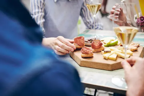 Das italienische Verfassungsgericht hat die vollständige Rechtmäßigkeit des Handelsgesetzbuches bestätigt, das in Südtirol mit Landesgesetz Nr. 12 von 2019 eingeführt wurde. Landeshauptmann-Stellvertreter Marco Galateo: Der landesrechtliche Rahmen ist klar und verfassungskonform (Foto: IDM Südtirol/Manuel Ferrigato. Das beigefügte Foto ist ausschließlich für die Verwendung in dieser Pressemitteilung bestimmt.)