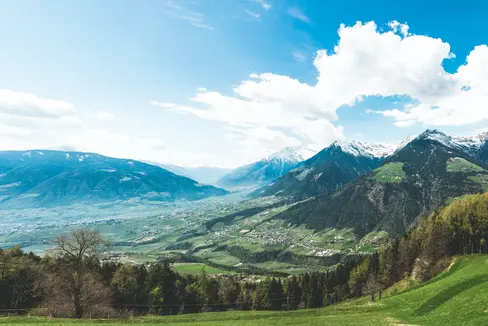 Oggi (12 luglio) la Giunta provinciale ha nominato i nuovi membri del consiglio d'amministrazione dell'Azienda di soggiorno di Merano (Foto: Unsplash)
