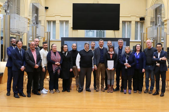 Mehr Lohn für die Sasa-Mitarbeitenden - Darauf einigten sich die Vertretungen von Gewerkschaften und Sasa unterstützt vom Landesrat Daniel Alfreider in Bozen. (Foto: LPA/Ingo Dejaco)