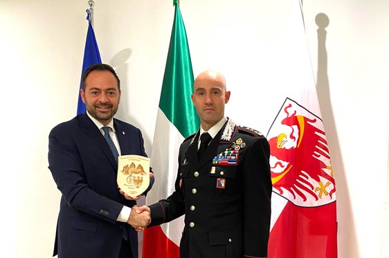 Il vicepresidente Marco Galateo dha voluto ringraziare il colonnello Raffaele Rivola per la preziosa collaborazione offerta e il sostegno all’assessorato e all’amministrazione provinciale. (Foto: USP)