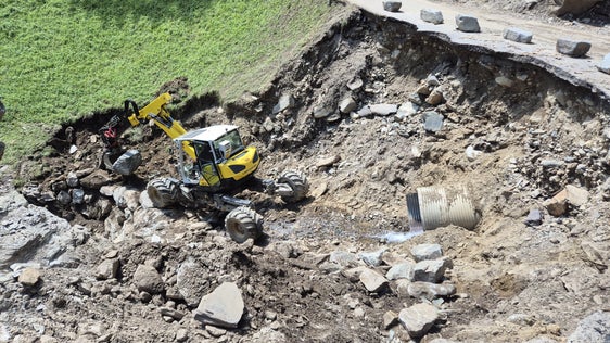 Lavori sulla strada di accesso al Gruberhof (Foto: USP/Ufficio Sistemazione bacini montani ovest)