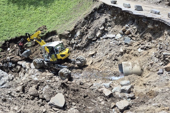 Arbeiten an der Zufahrt zum Gruberhof (Foto: LPA/Landesamt für Wildbach- und Lawinenverbauung West in der Agentur für Bevölkerungsschutz)