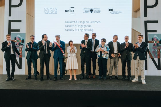 Im NOI Techpark in Bozen wurde heute in Anwesenheit von über 200 Geladenen die neue Fakultät für Ingenieurwesen der Freien Universität Bozen eröffnet. (Foto: LPA/NOI Techpark/Daniele Fiorentino)