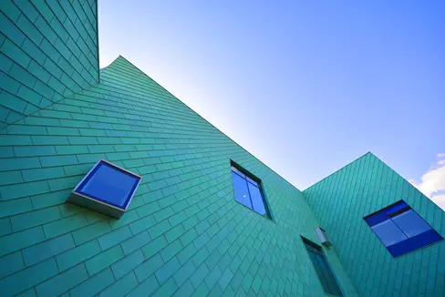 Auch im Humanwissenschaftlichen Gymnasium Giovanni Pascoli werden Erneuerungsarbeiten durchgeführt. Die Landesregierung hat grünes Licht für das Sanierungsprogramm 2025 gegeben. (Foto: Humanwissenschaftliches Gymnasium Giovanni Pascoli Bozen)