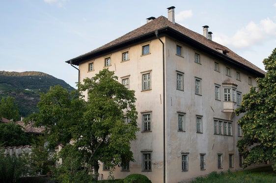Presso Palazzo Rottenbuch, sede della Soprintendenza ai beni culturali, saranno eseguiti interventi di protezione dalle infiltrazioni d’acqua. (Foto: ASP/Beni culturali)
