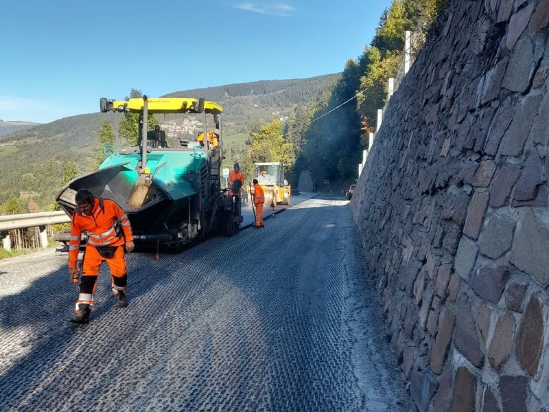 Il secondo programma aggiuntivo 2023 per interventi di manutenzione straordinaria sulle strade statali e provinciali dell'Alto Adige prevede interventi per un totale di 3,6 milioni di euro (Foto: Servizio strade)