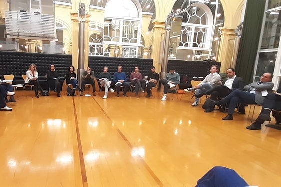 Die gestrige Vorstellung der Maßnahmen für die Jugend im Bereich des Wohnens und der politischen Partizipation im Landhaus in Bozen (Foto: LPA/Amt für Jugendarbeit)