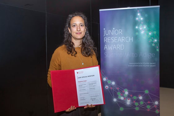 Mikrobiologin und Ökologin Magdalena Nagler erhielt für ihre wissenschaftliche Arbeit eine Special Mention. (Foto: LPA/Othmar Seehauser)