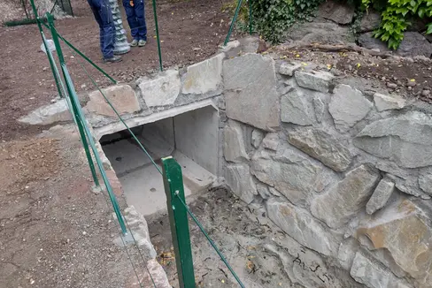 Die Unterführungen sind nun mit Betonfertigteilen so verbaut, dass der Querschnitt groß genug ist, um bei Murgängen ausreichend Material abführen zu können. (Foto: LPA/Landesamt für WIldbach- und Lawinenverbauung Nord in der Agentur für Bevölkerungsschutz)