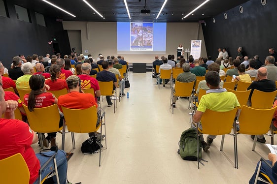 La quarta edizione di Bolzano Explo ha registrato oltre 500 adesioni tra partecipanti in presenza e collegati da remoto, provenienti da tutta Italia e da numerosi Paesi esteri, a conferma del crescente interesse per un settore strategico che unisce innovazione tecnologica, sicurezza e competenze specialistiche. (Foto: Massimo Moro)