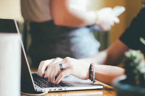 Dal 20 al 22 agosto è ancora possibile iscrivere online i bambini alle scuole dell'infanzia del Circolo didattico delle scuole dell'infanzia Ladinia per l'anno scolastico 2026-2027.