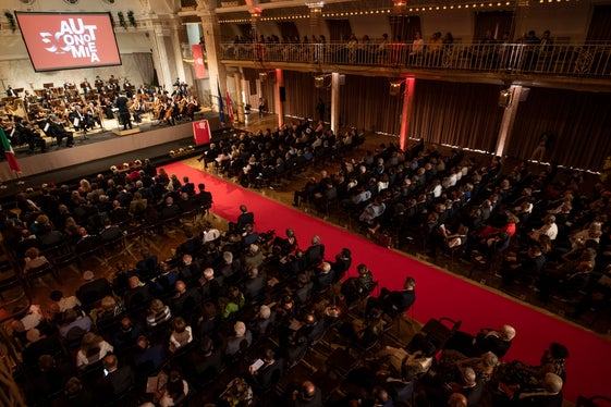 Si è svolta oggi al Kurhaus di Merano la cerimonia per i 50 anni del Secondo Statuto di Autonomia (Foto: ASP/Ivo Corrà)