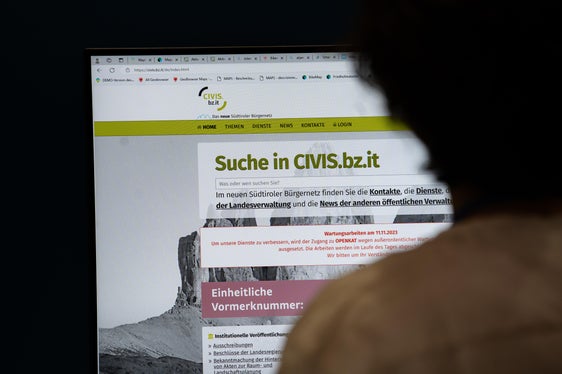 MyCIVIS soll im Zuge der Digitalisierung der öffentlichen Verwaltung immer weiter optimiert werden. Immer mehr Dienste sollen integriert werden - und im Zuge der Migration Verwaltungsabläufe verschlankt werden. (Foto: LPA/Greta Stuefer)