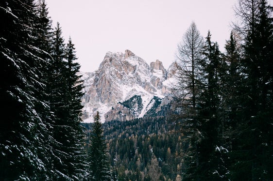 Per venerdì 9 dicembre sono attese precipitazioni nevose anche a bassa quota (Foto: Tim Stief/Unsplash)