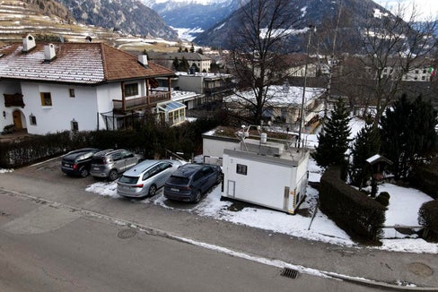Dallo scorso dicembre è stata avviata una campagna di misura della qualità dell’aria anche nel comune di Vipiteno, grazie all’installazione di una stazione di monitoraggio in via Santa Margherita (Foto: APPA/Nadia Franzoi)