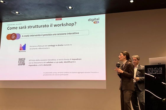 L'esperta Maria Giovanna Ienco ha sottolineato: “La strategia sarà il risultato del contributo delle istituzioni. Il loro ruolo non è solo quello di partecipare, ma anche di contribuire a definire una direzione comune, basata su esigenze reali, priorità condivise e un approccio responsabile all'innovazione”. (Foto: IAA/Alessio Trazzi)