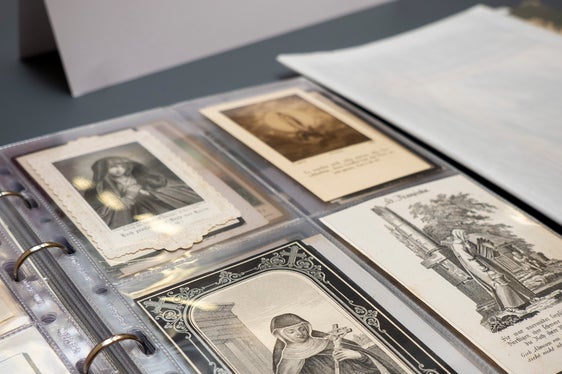 La mostra di cronache provenienti da tutto l'Alto Adige come strumento per alimentare la curiosità e lo scambio comune di idee. Da questo presupposto si tiene, ogni anno, la Giornata delle croniste e dei cronisti (Foto: ASP/Fabio Brucculeri)