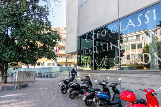 Dal 2020 il Liceo Carducci di Bolzano ha attivato il percorso Biologia con curvatura biomedica. (Foto: ASP/Daldos)