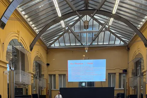 Alla conferenza sulla salute per l’elaborazione del Piano sanitario provinciale hanno partecipato, tra gli altri, i sindacati, le organizzazioni del terzo settore e le associazioni dei pazienti, che hanno presentato le loro proposte di miglioramento. (Foto: USP/Gabriel Marciano)