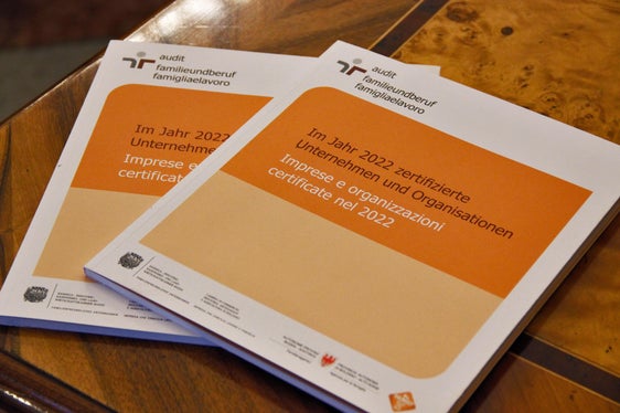 L'opuscolo e le informazioni sull'audit sono disponibili sul portale web della Provincia dedicato alla famiglia, nella sezione audit famigliaelavoro. (Foto: ASP/Greta Stuefer)