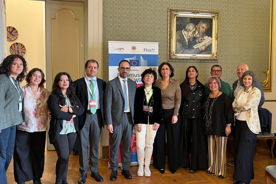 Una delegazione dell'Ufficio Politiche giovanili della Provincia di Bolzano durante il prestigioso appuntamento tenutosi a Sorrento, durante il quale è stato illustrato il progetto altoatesino Trova il tuo spazio/Find your space. (Foto: USP/Ufficio Politiche giovanili)