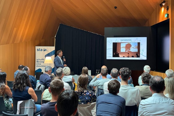 Das Bike Forum fand im Rahmen der Bike Festa in Brixen statt. Im Fokus standen die Bedürfnisse der verschiedenen Verkehrsteilnehmenden, die Verkehrssicherheit und die Qualität der Radinfrastruktur. (Foto: LPA/STA)