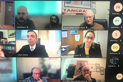 Landesrat Vettorato hat heute die Vertretenden der italienischen Weiterbildungseinrichtungen online getroffen. (Foto: LPA/Thomas Laconi)