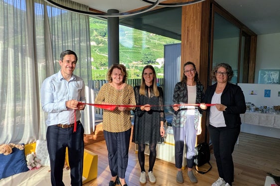 In Kardaun wurde kürzlich eine Betriebskita, nämlich jene der Bergmilch Südtirol, eröffnet. (Foto: LPA/Hannes Wisthaler)