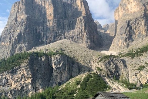 A partire da settembre 2026, come previsto, avrà inizio una cosiddetta “fase di test digitale” per la limitazione del traffico su Passo Gardena. (Foto: USP/Servizio strade provinciale)