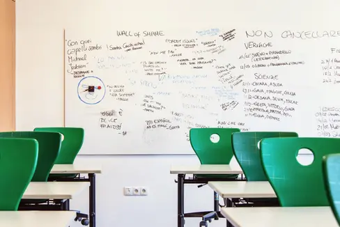 Zum Abschluss des Schuljahres 2022/23 halten die Landesräte Achammer, Vettorato und Alfreider am Mittwoch, 19. Juli, Rückblick. Die Bildungsdirektionen informieren über den Neustart im Herbst. (Foto: LPA/Daldos)