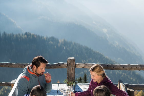 Le attuali regole di prevenzione del Covid-19 per i rifugi pubblici e privati dovrebbero valere anche nella stagione invernale 2021-22. (Foto: ASP/IDM)