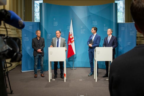 Ab dem 1. April übernimmt das Land die Kosten für die Nutzung der Brennerautobahn im Abschnitt Bozen Nord-Bozen Süd an Werktagen zu Spitzenzeiten. Heute wurde das Abkommen Land-A22 vorgestellt. (Foto: LPA/Fabio Brucculeri)