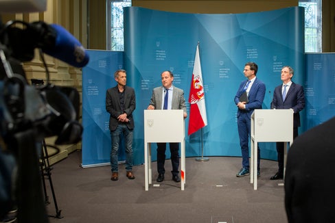 Ab dem 1. April übernimmt das Land die Kosten für die Nutzung der Brennerautobahn im Abschnitt Bozen Nord-Bozen Süd an Werktagen zu Spitzenzeiten. Heute wurde das Abkommen Land-A22 vorgestellt. (Foto: LPA/Fabio Brucculeri)
