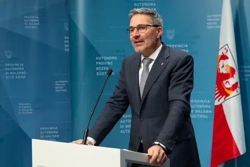 Landeshauptmann Kompatscher: Die ASTAT-Daten zu den 17 Nachhaltigkeitsindikatoren stellen eine neue Art von Qualitätserhebung dar. (Foto: LPA/Fabio Brucculeri)