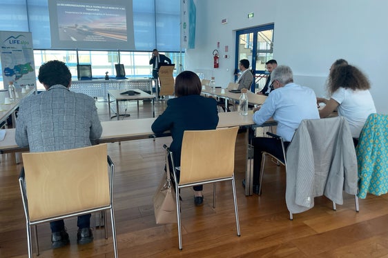 La delegazione della Regione Puglia in visita al Centro di produzione idrogeno di Bolzano Sud (Foto: ASP/GNews)