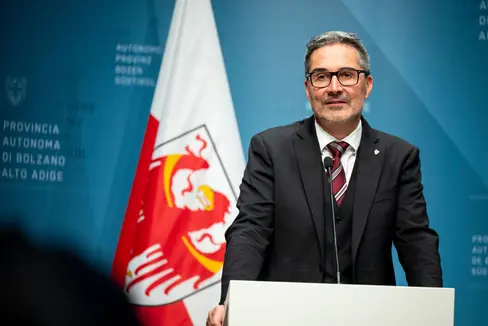 Il presidente della Provincia Arno Kompatscher si è congratulato con il nuovo governo federale austriaco a nome della Provincia di Bolzano. (Foto: USP/Fabio Brucculeri)