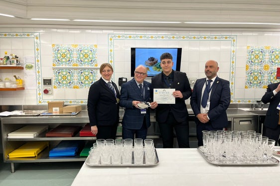 Riconoscimento nazionale per Mattia Ponticelli della scuola alberghiera Ritz di Merano. Conferita al Quirinale la medaglia del Presidente della Repubblica per il Premio Alberto Gozzi (Foto: ASP/Direzione istruzione e formazione italiana)