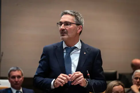 Il presidente della Provincia Arno Kompatscher ha presentato oggi in Consiglio provinciale la relazione sulle società partecipate nel 2023 (Foto: USP/Ivo Corrà)