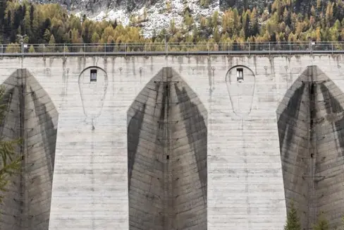 La Giunta provinciale ha approvato le misure di miglioramento ambientale per l’impianto idroelettrico di Lasa, inserite nel piano triennale 2023-2026. Le misure erano inserite nella proposta elaborata il 14 settembre dalla consulta dell’impianto. (Foto: Alperia)