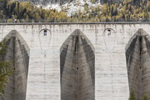 La Giunta provinciale ha approvato le misure di miglioramento ambientale per l’impianto idroelettrico di Lasa, inserite nel piano triennale 2023-2026. Le misure erano inserite nella proposta elaborata il 14 settembre dalla consulta dell’impianto. (Foto: Alperia)