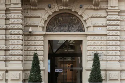 Im Regierungssitz im Landhaus 1 hat sich heute (12. März) die Landesregierung unter anderem mit Personalien beschäftigt. So wurden heute Luca Critelli, Vincenzo Gullotta und Antonio Lampis zu Ressortdirektoren ernannt. (Foto: LPA)