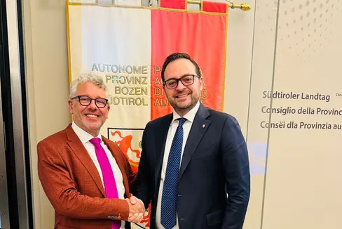 Il vicepresidente della Provincia e assessore all’Istruzione, Marco Galateo, ha incontrato il vicepresidente della Regione di Hradec Králové, Arnošt Štěpánek, focus su scuola e economia (Foto: ASP/Direzione Istruzione e Formazione italiana)