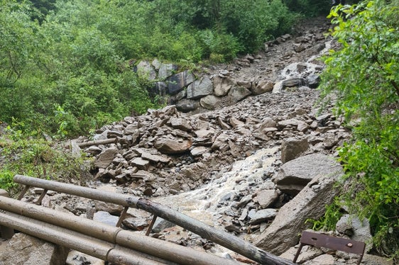 Murgang auf der Straße von Vals in der Gemeinde Mühlbach Richtung Fanealm am 12. Juli (Foto: Landesamt für Wildbach- und Lawinenverbauung Nord in der Agentur für Bevölkerungsschutz)